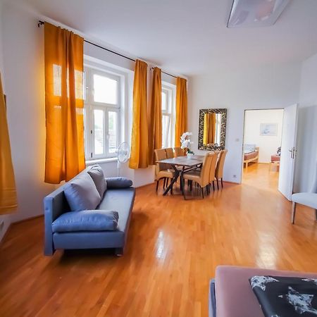Family 3 Bedroom Apartment Lv7 ウィーン エクステリア 写真