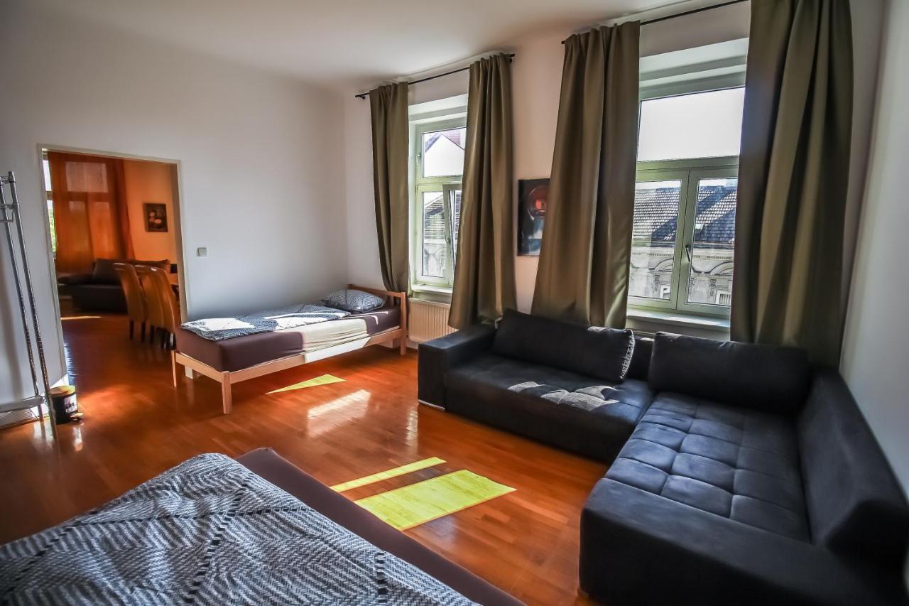 Family 3 Bedroom Apartment Lv7 ウィーン エクステリア 写真